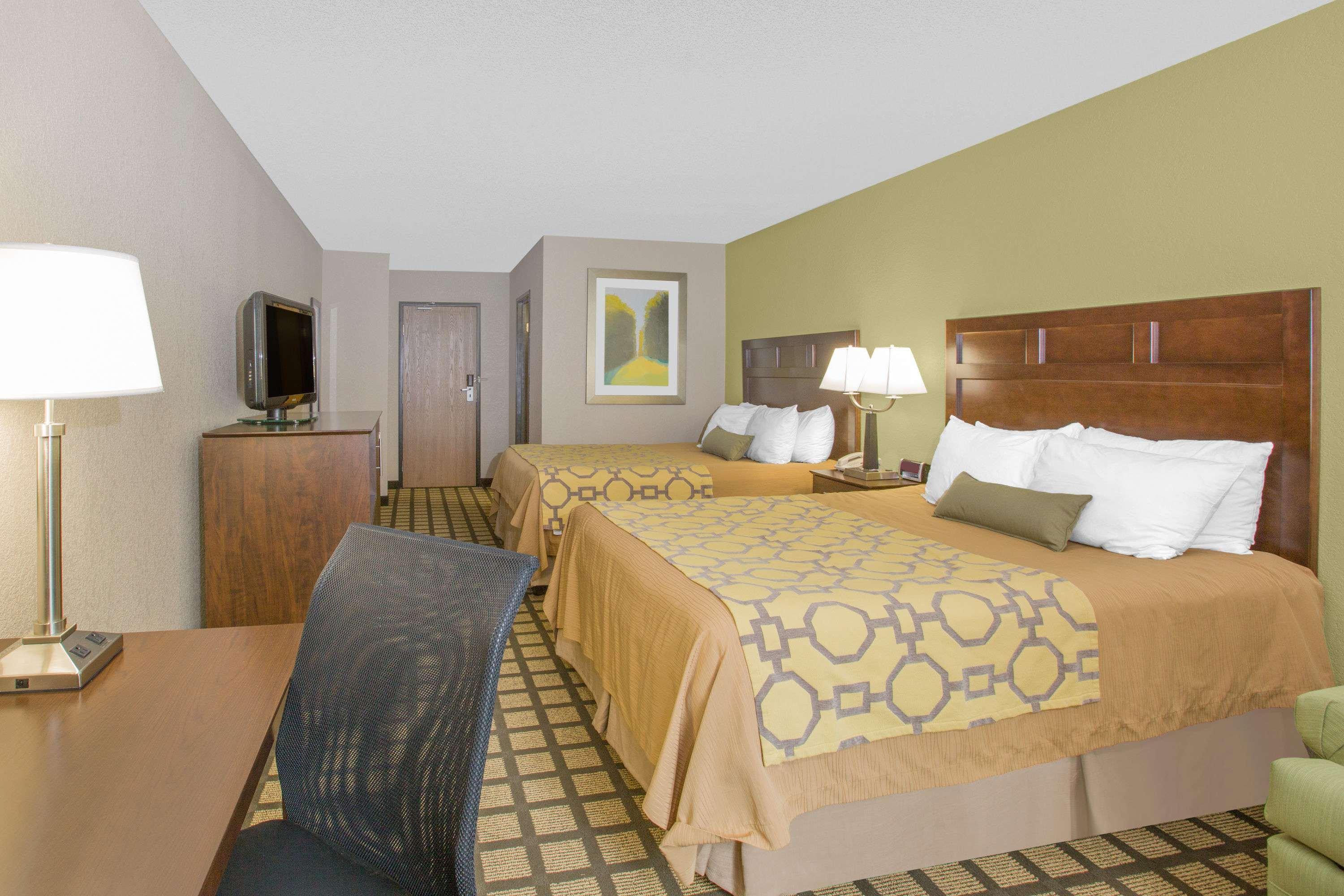 Baymont By Wyndham Hotel Ames