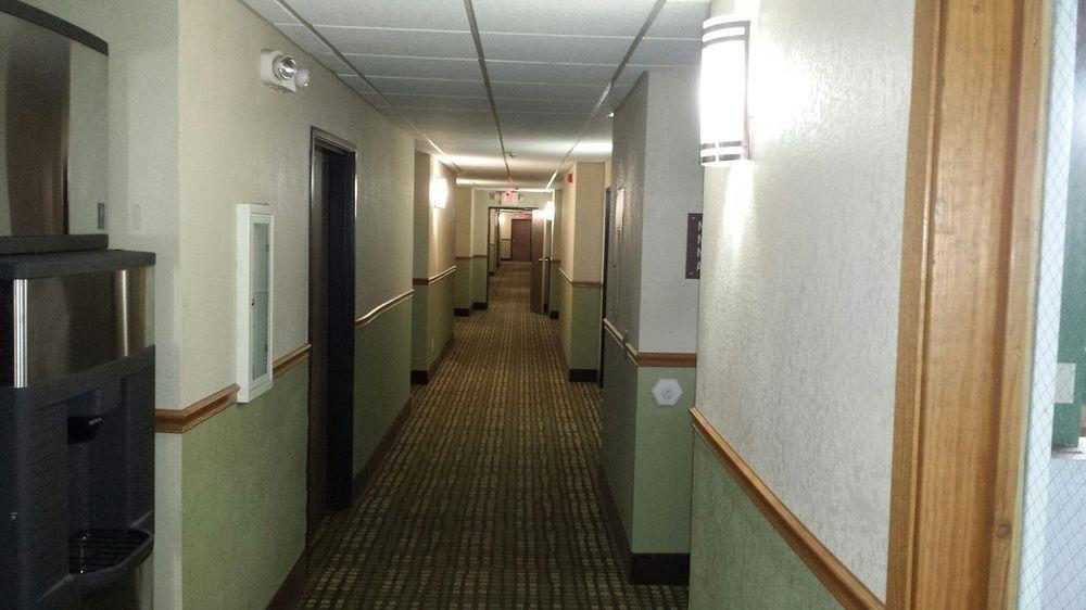 Baymont By Wyndham Hotel Ames