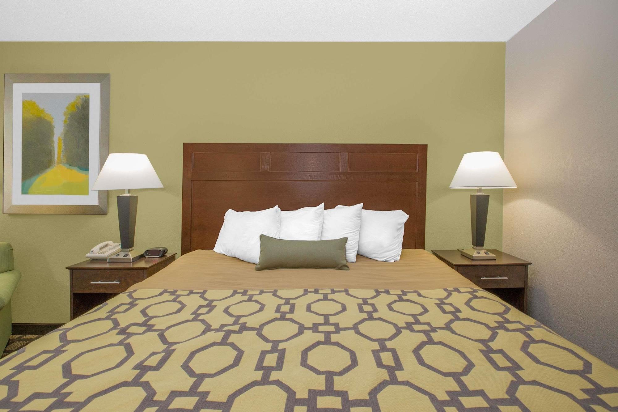 Baymont By Wyndham Hotel Ames